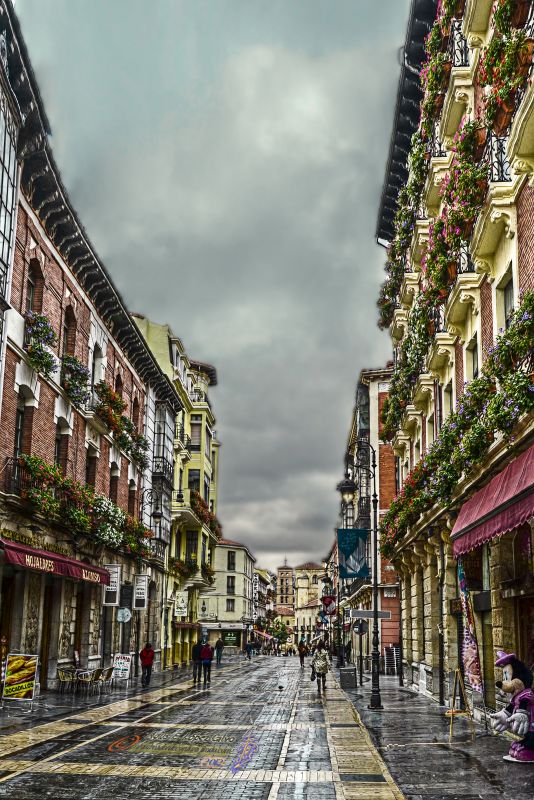 Calle Ancha_Leon.jpg